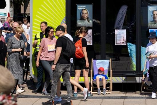 Cancer Mission Bus Roadshow Promotes Cancer Prevention Across Europe